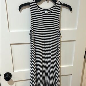 EUC Old Navy swing dress